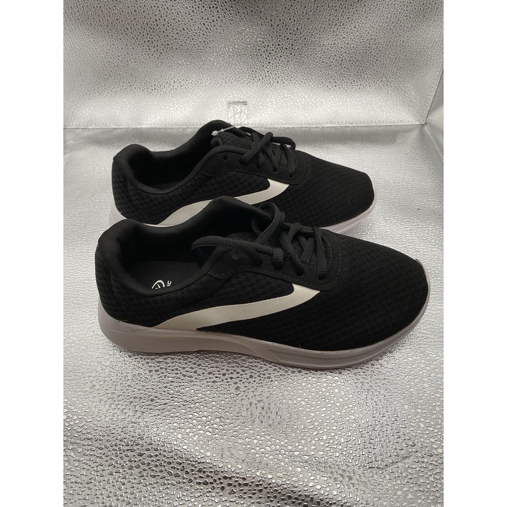 Athletic Works Boys Sneaker Black White Striped Mesh Lace Up Lightweight Size 4